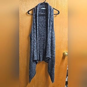 Maurices Womens sleeveless open Cardigan